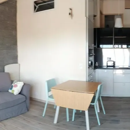 Petite Maison Au Calme - Piscine En Copropriete, Terrasse, Mer, Clim Vallauris